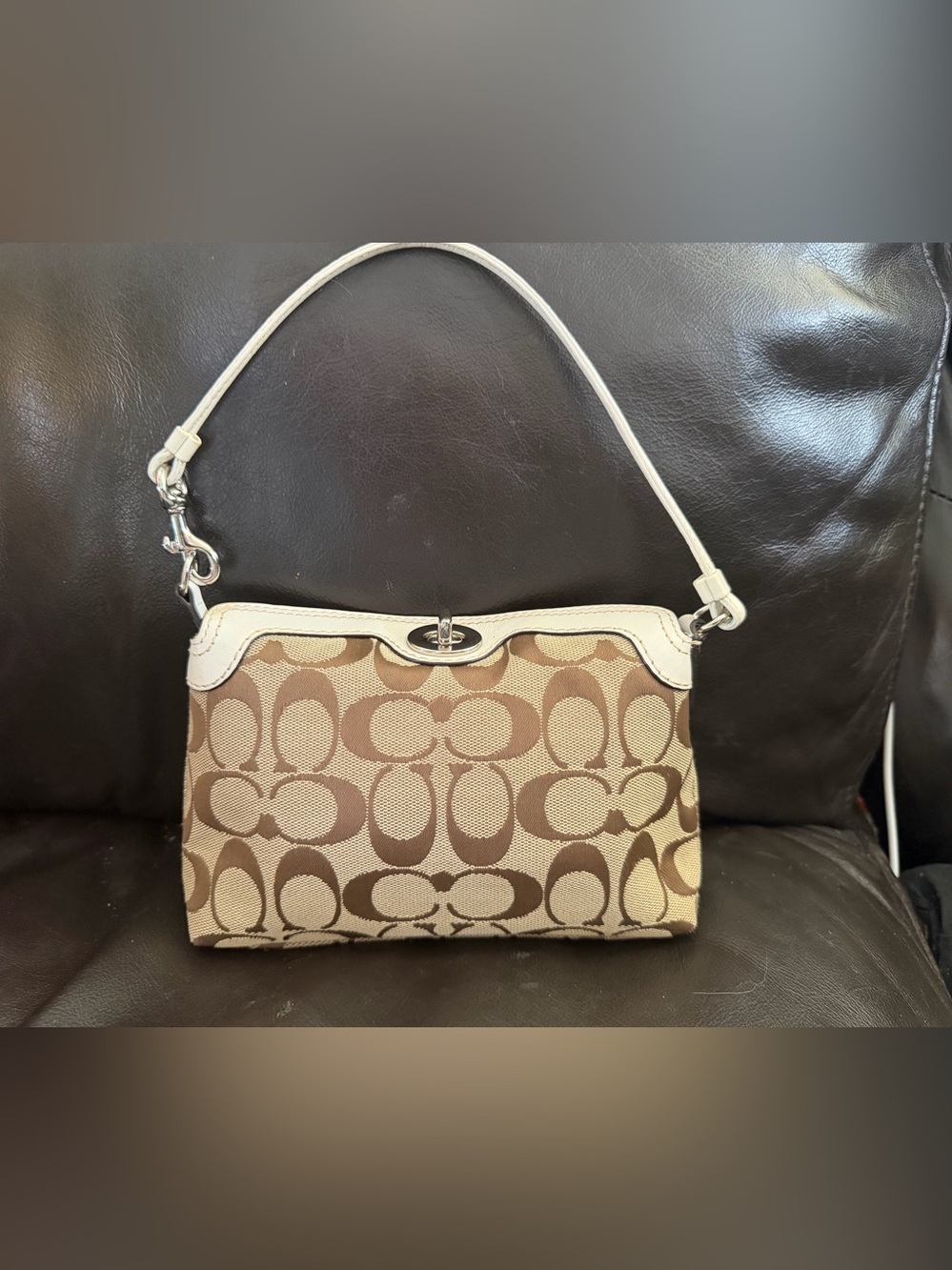 Coach Vintage Turnlock mini bag wristlet - Picture 2 of 7